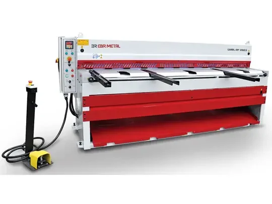 GMRL-RF compact direct gear guillotine shear with Send to Rear and Return to Sender system