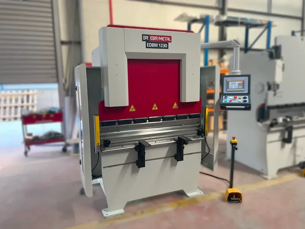 EDBM 1230 NC hydraulic press brake at EBR METAL factory – compact and CE-certified bending machine