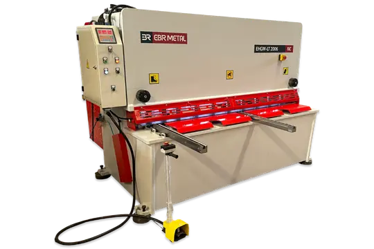 EBR METAL EHGM-LT 2006 NC hydraulic shearing machine, front-left view