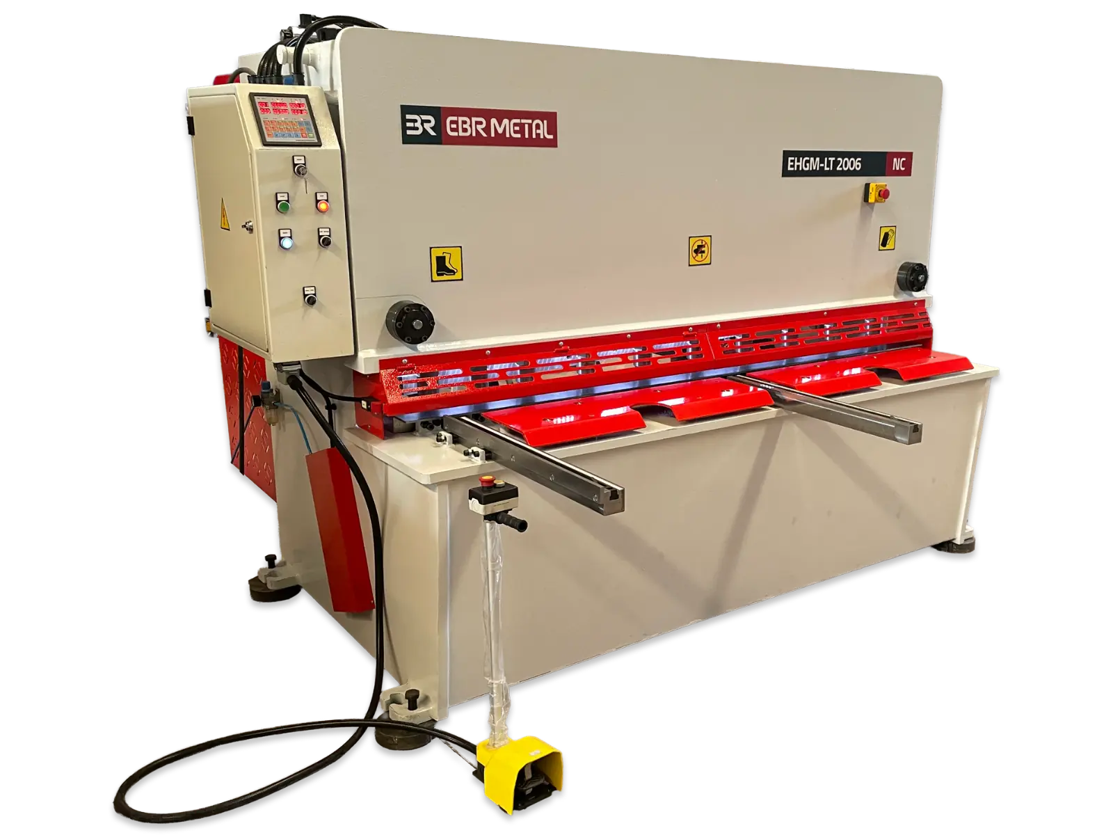EBR METAL EHGM-LT 2006 NC hydraulic shearing machine, front-left view