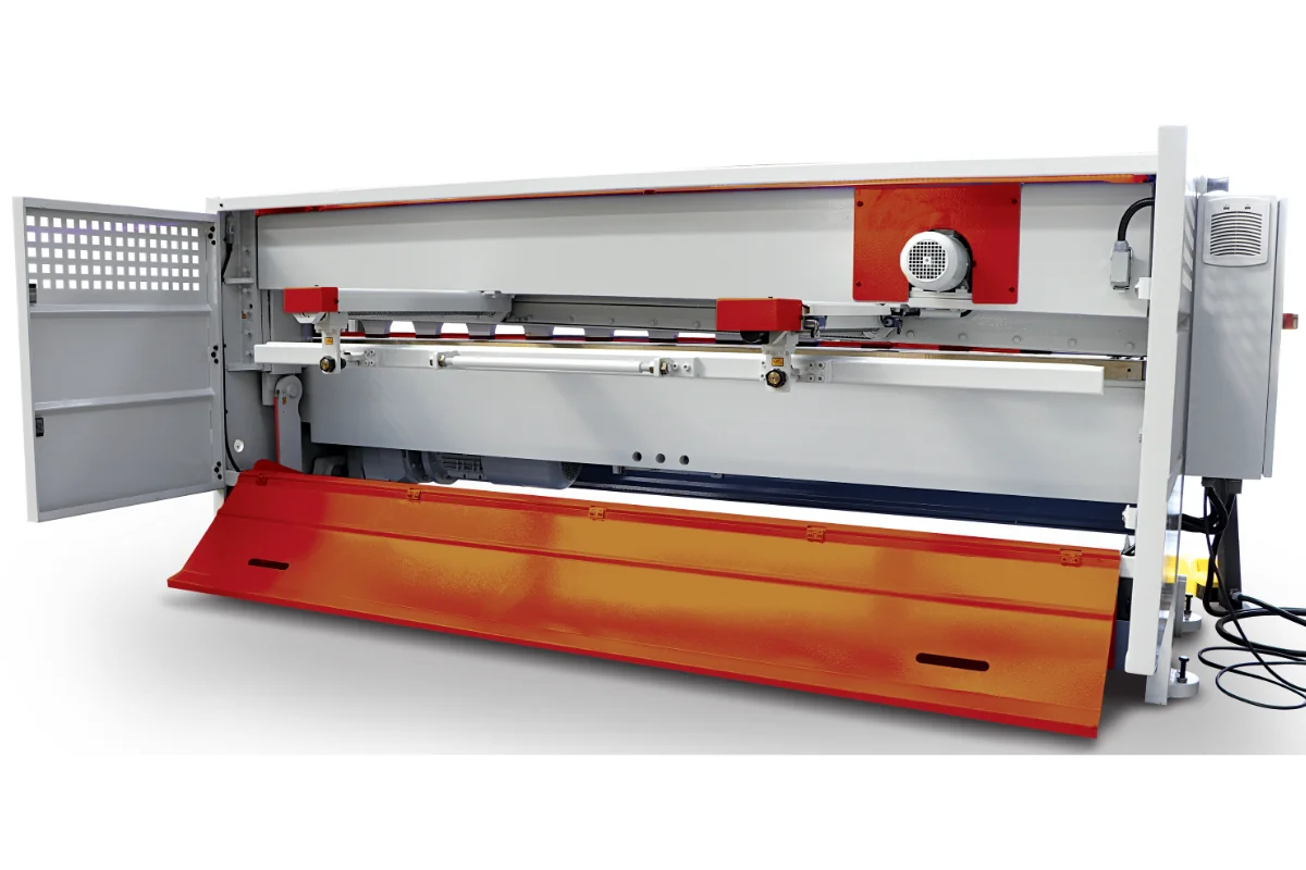 GMRH-RF guide mechanism for front and rear cut-piece discharge