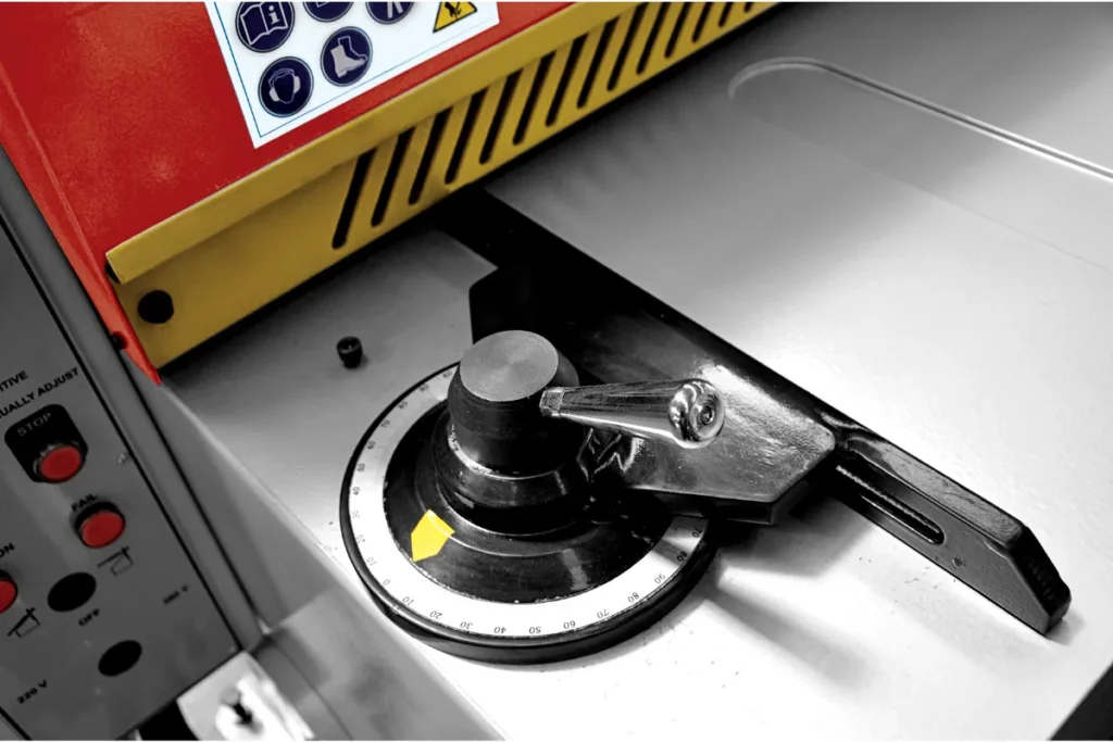 GMRL guillotine shear optional angle cutting device for precision cutting