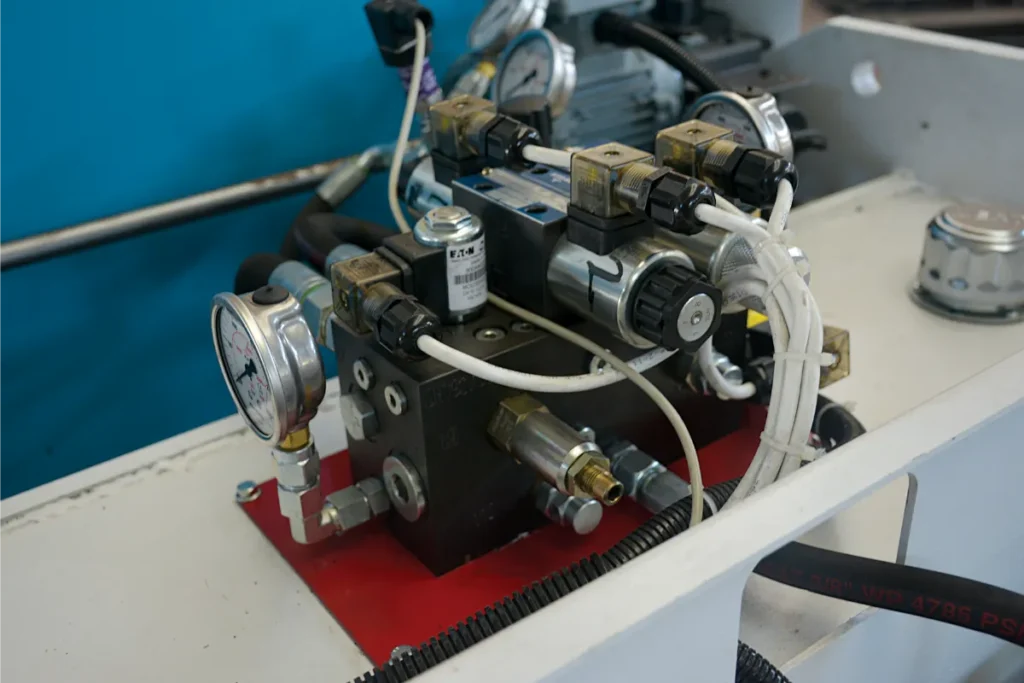 Hydraulic pump used in the EDBM press brake system