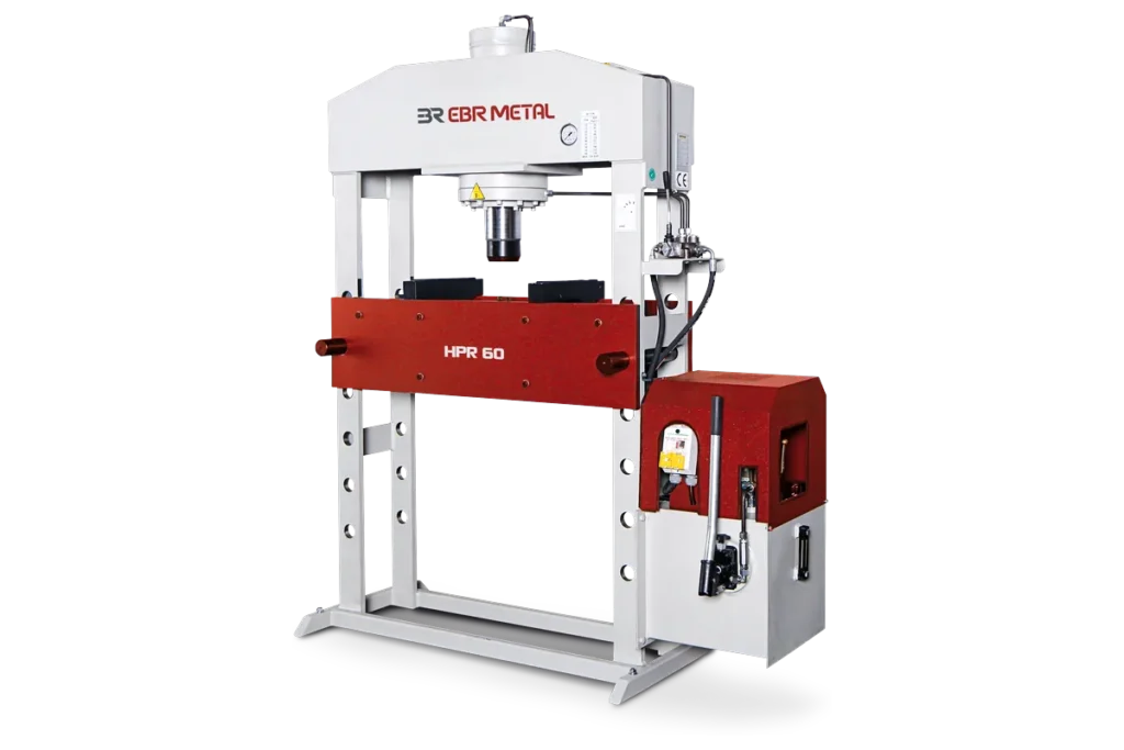 HPR 60 hydraulic straightening press.