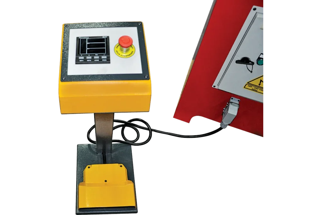 Digital stroke readout and foot pedal of an HPZ press.