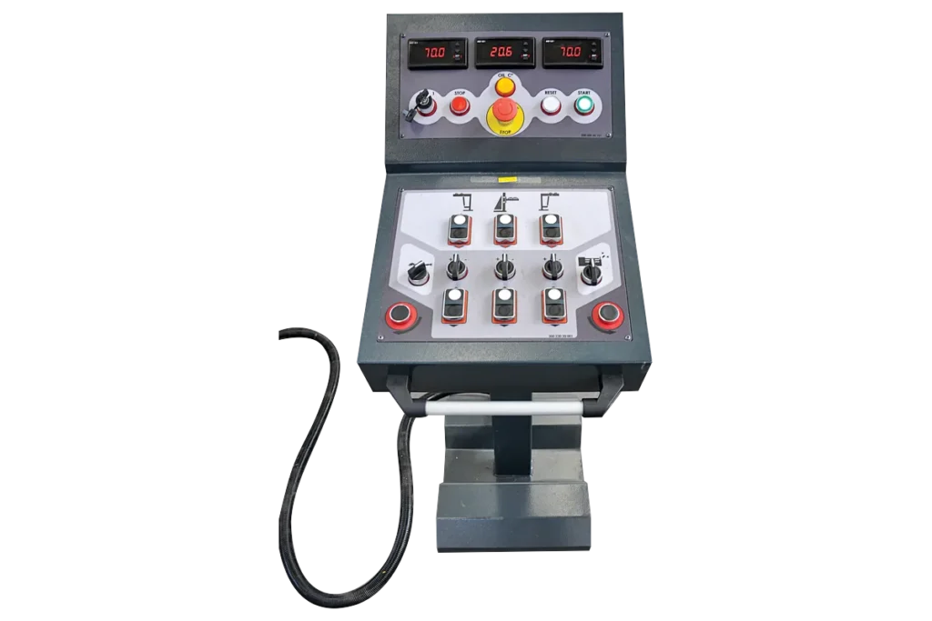 Mobile control panel of a 4V HMK hydraulic 4-roll plate bending machine.