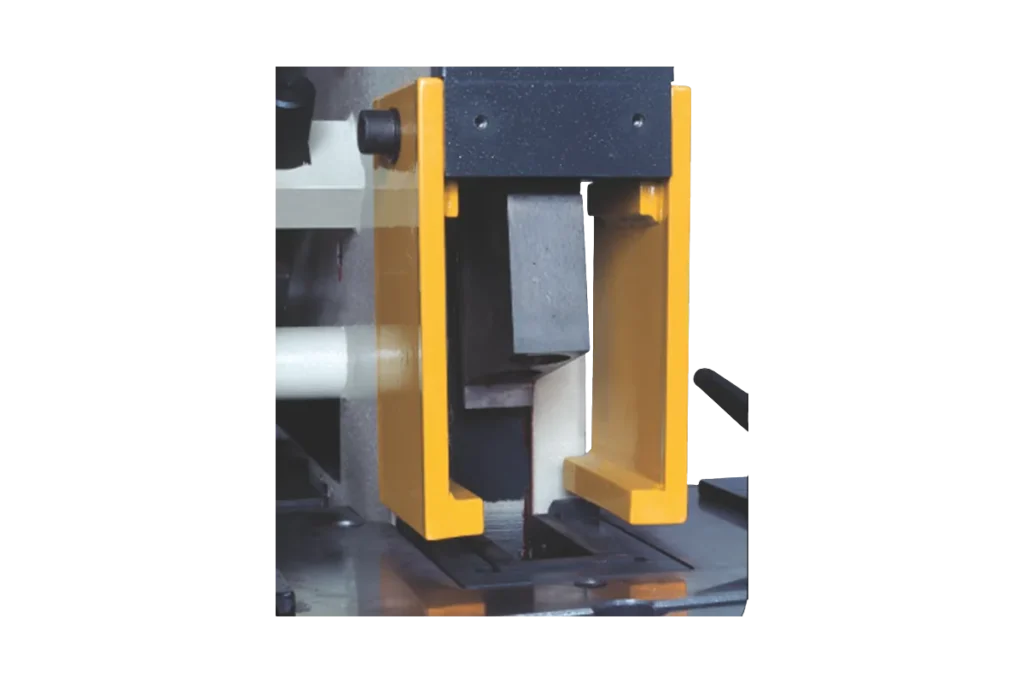 Optional U-notching tool for the HSW notching station.